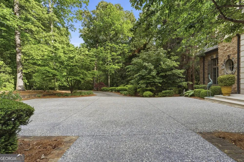 1955 Alec Mountain RD Clarkesville, GA 30523