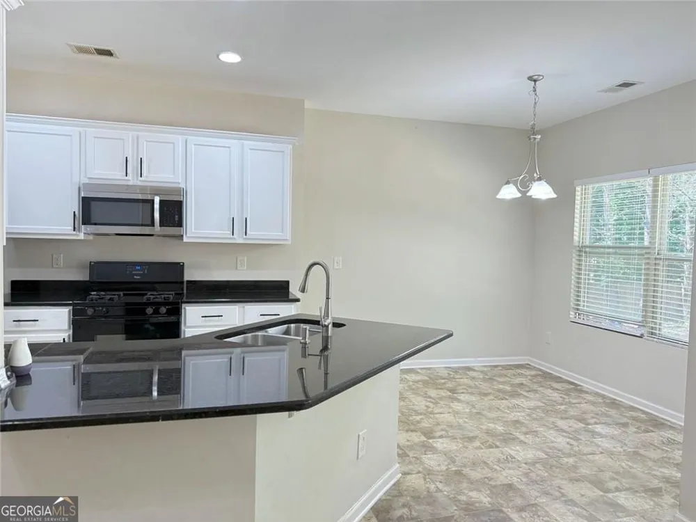 1109 Sandy Bank CT Auburn, GA 30011