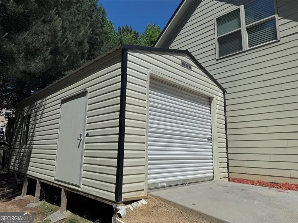 1109 Sandy Bank CT Auburn, GA 30011