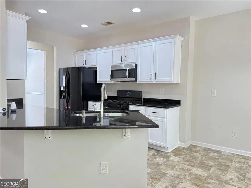 1109 Sandy Bank CT Auburn, GA 30011