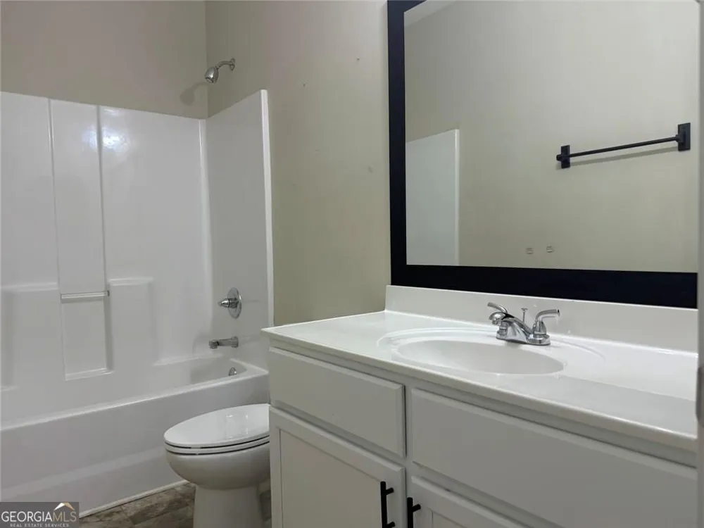 1109 Sandy Bank CT Auburn, GA 30011