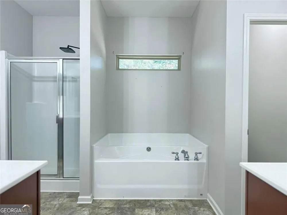 1109 Sandy Bank CT Auburn, GA 30011
