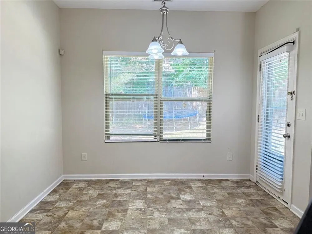 1109 Sandy Bank CT Auburn, GA 30011