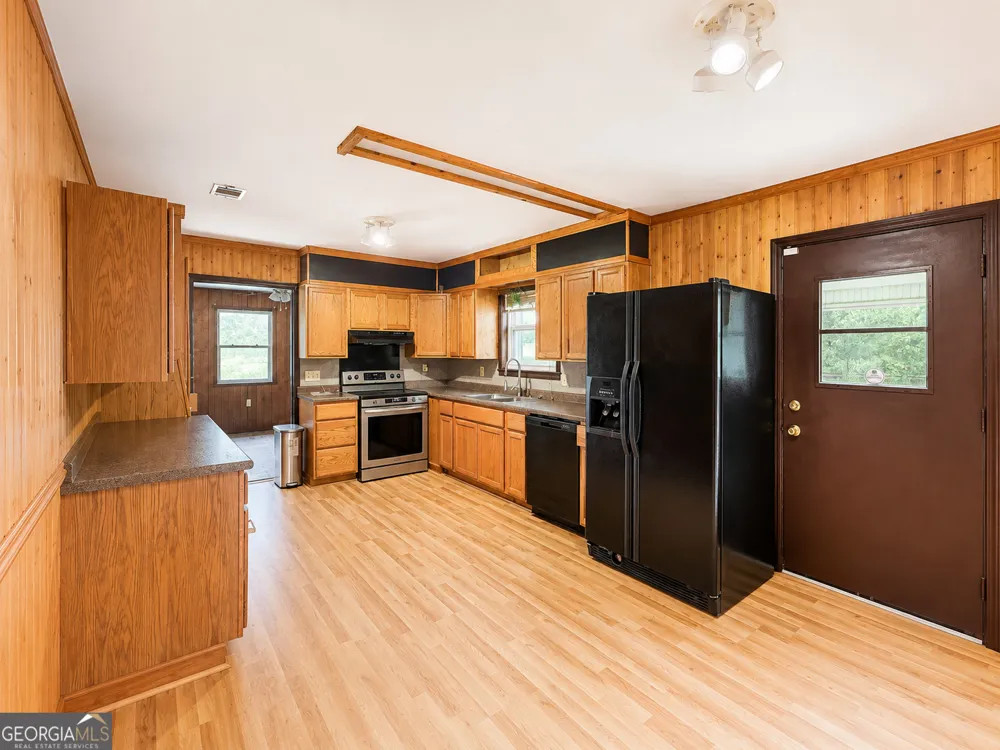 4599 Ga Highway 144 Glennville, GA 30427