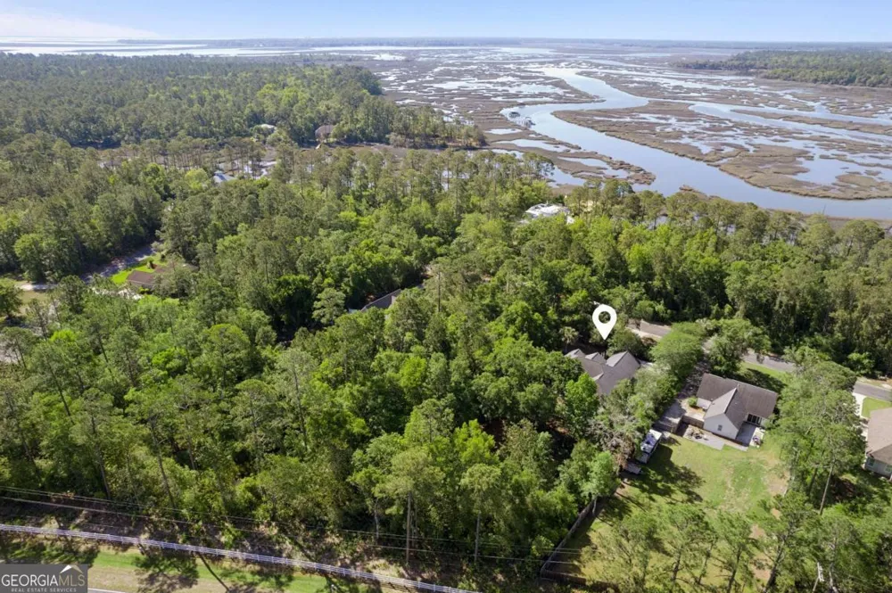 390 Harbor View DR Woodbine, GA 31569