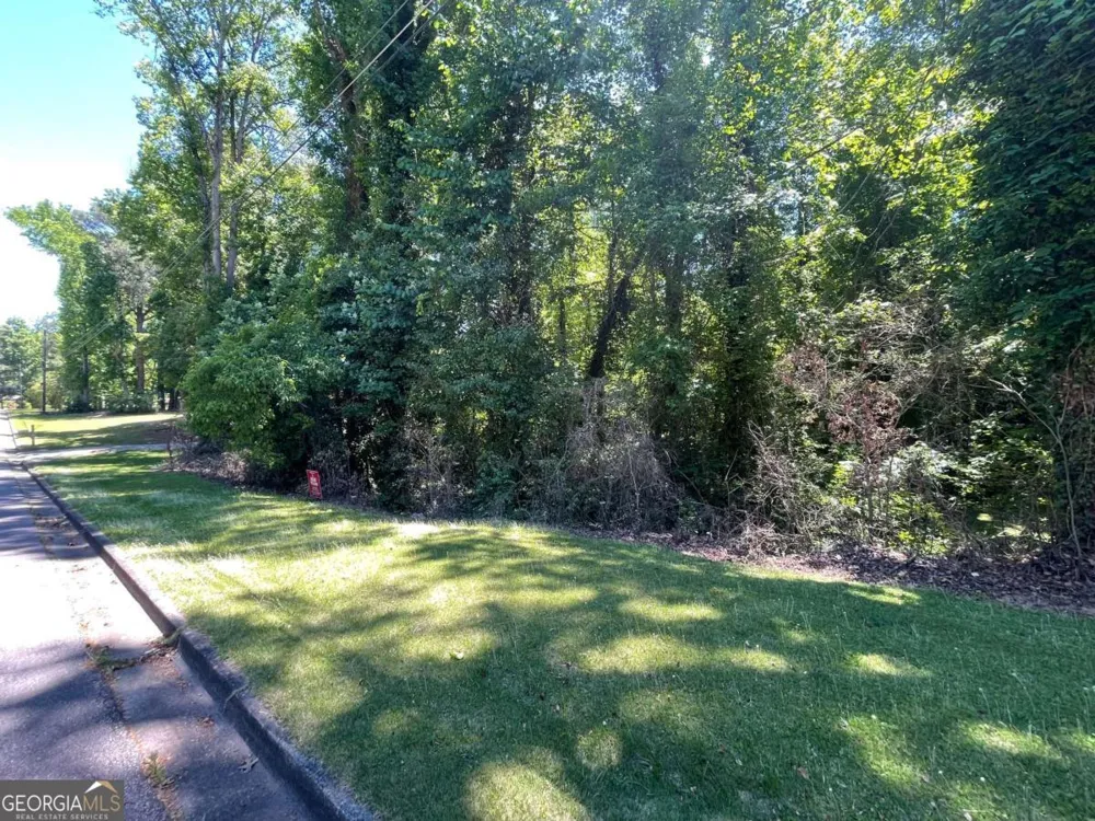 6990 Oak Leaf DR Fairburn, GA 30213