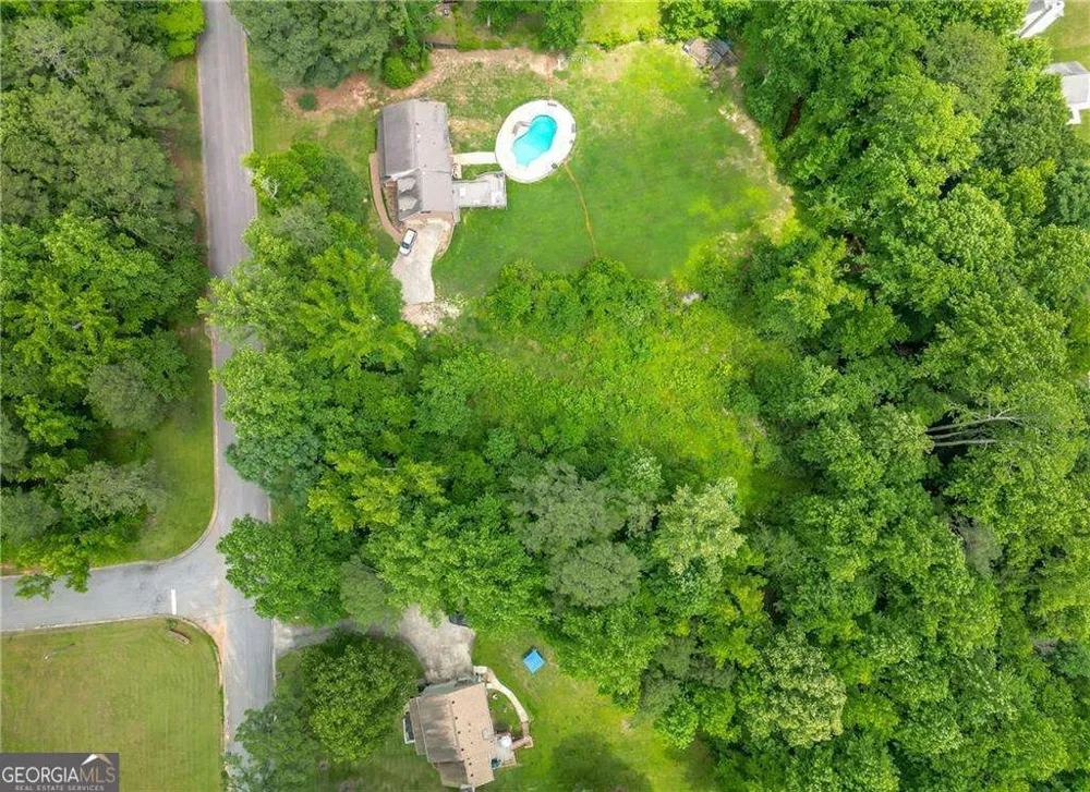 6990 Oak Leaf DR Fairburn, GA 30213