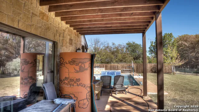 6454 Us Highway 83 Leakey, TX 78873