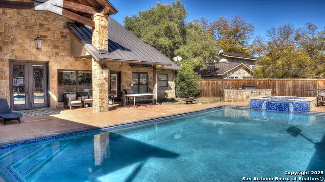 6454 Us Highway 83 Leakey, TX 78873