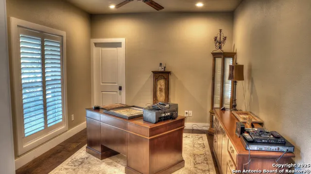 6454 Us Highway 83 Leakey, TX 78873