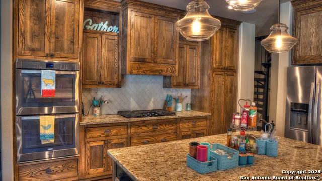 6454 Us Highway 83 Leakey, TX 78873
