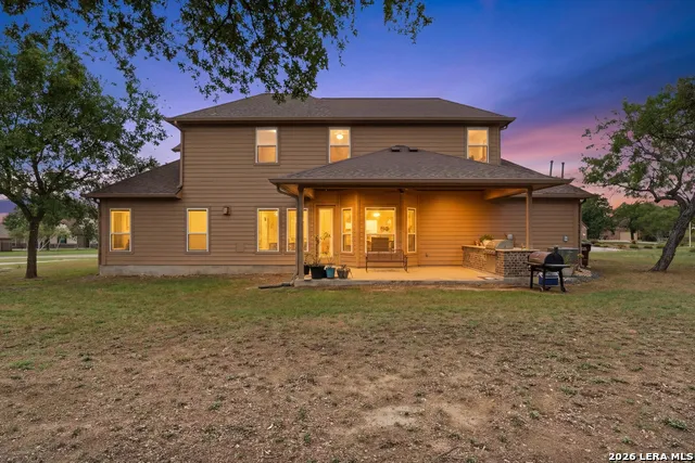 146 Sunrise Hill Castroville, TX 78009