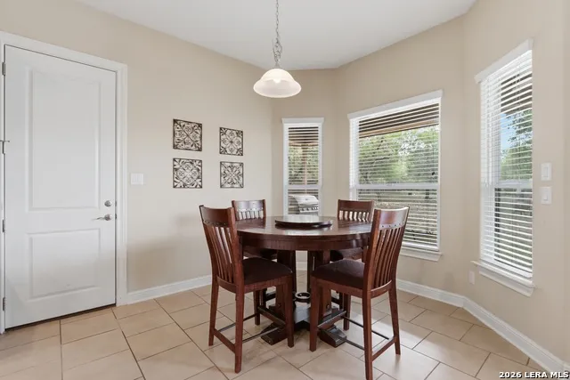 146 Sunrise Hill Castroville, TX 78009