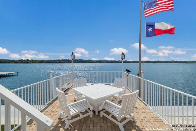 100 Waterway Kingsland, TX 78639