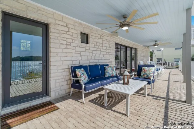 100 Waterway Kingsland, TX 78639
