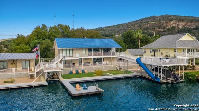 100 Waterway Kingsland, TX 78639