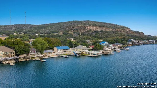 100 Waterway Kingsland, TX 78639