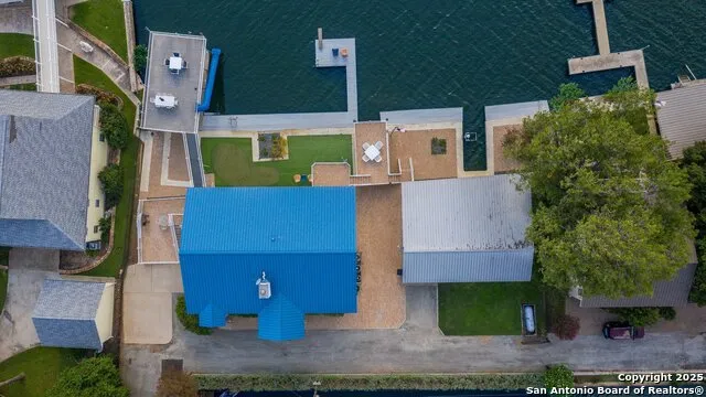 100 Waterway Kingsland, TX 78639