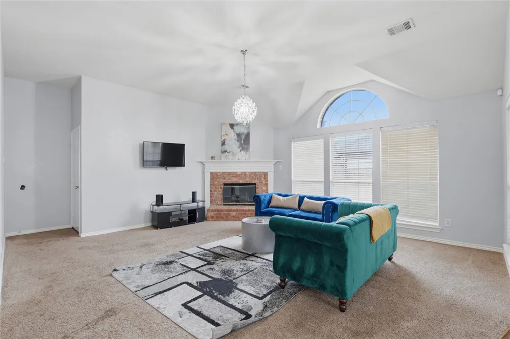 1700 Wylie Creek Drive DeSoto, TX 75115