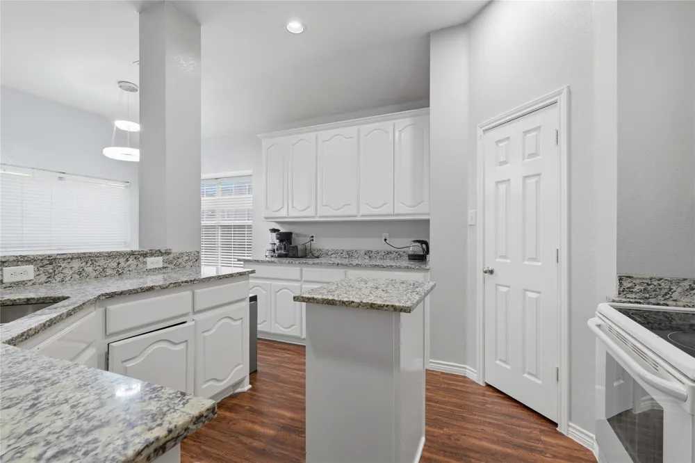 1700 Wylie Creek Drive DeSoto, TX 75115