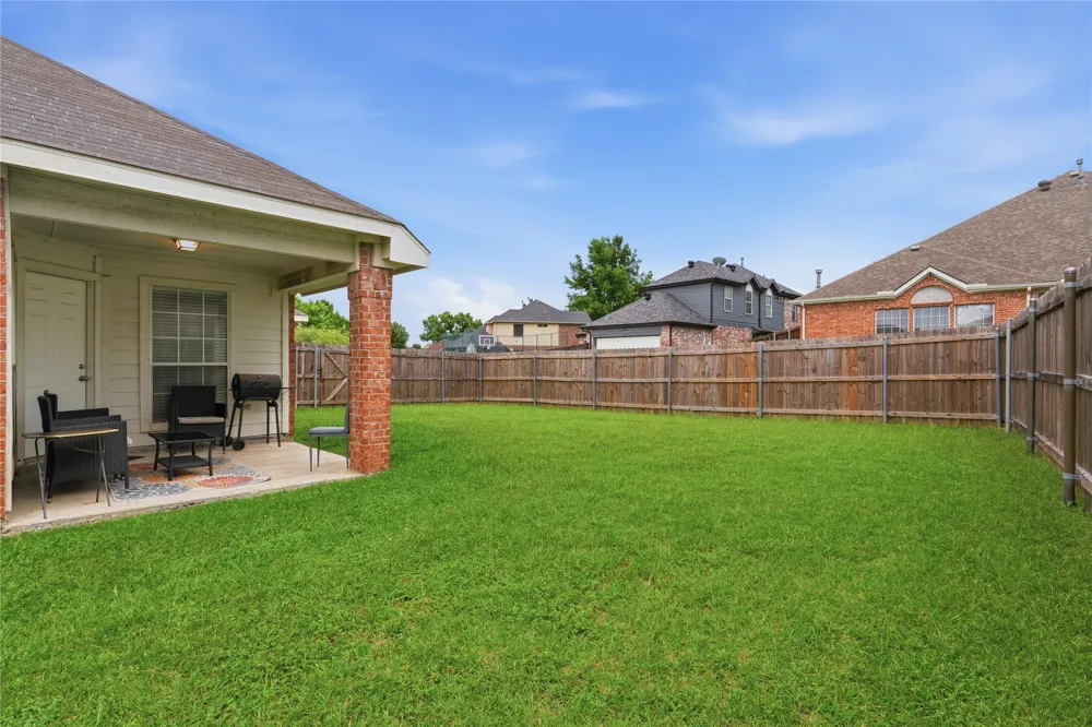 1700 Wylie Creek Drive DeSoto, TX 75115