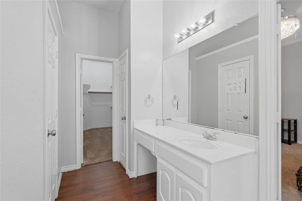 1700 Wylie Creek Drive DeSoto, TX 75115