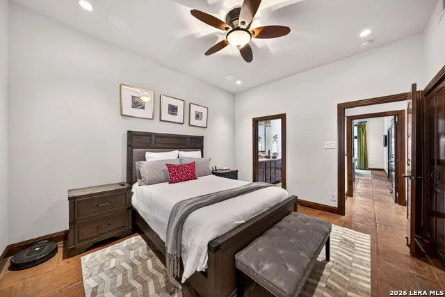 1022 Navarro #404 San Antonio, TX 78205