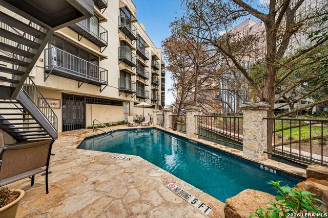1022 Navarro #404 San Antonio, TX 78205