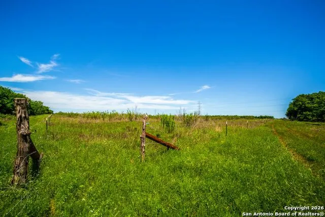 8623 Huber Road Seguin, TX 78155