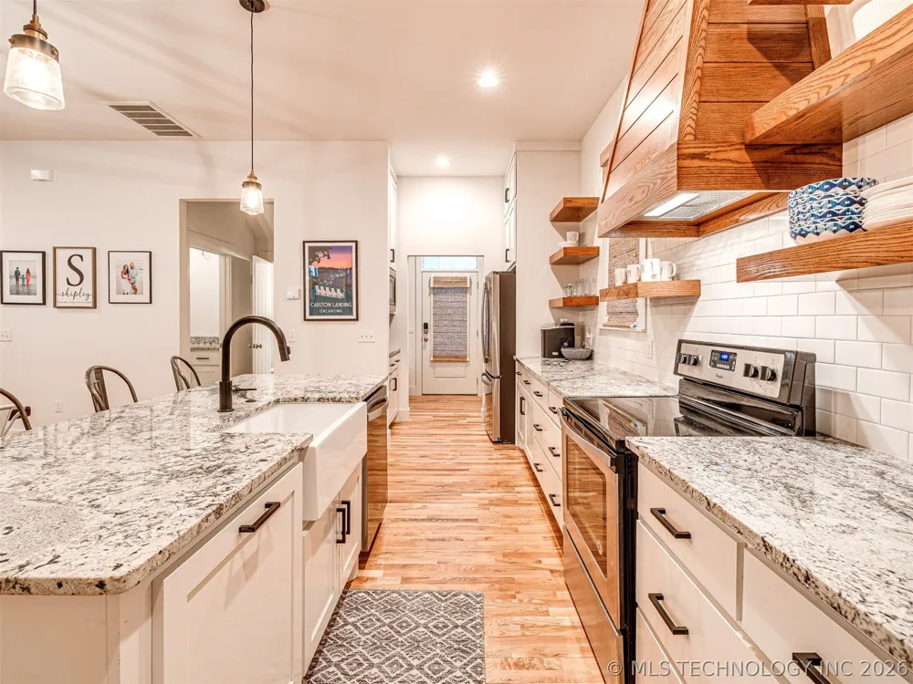 35 Center Lane Carlton Landing, OK 74432