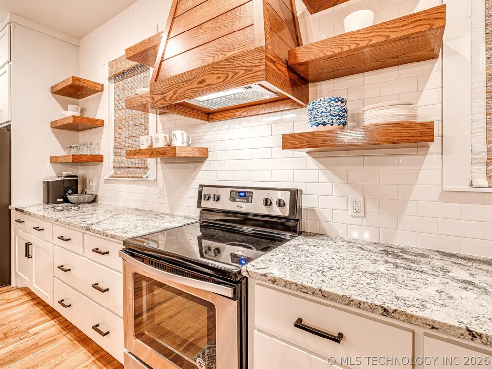 35 Center Lane Carlton Landing, OK 74432
