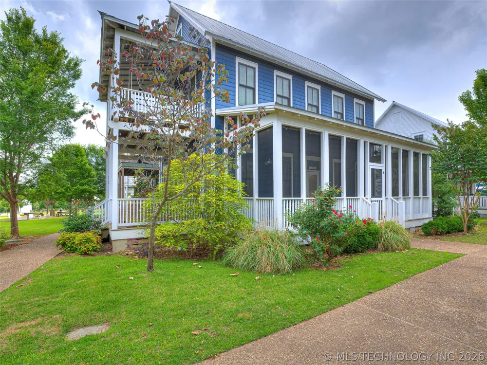 35 Center Lane Carlton Landing, OK 74432