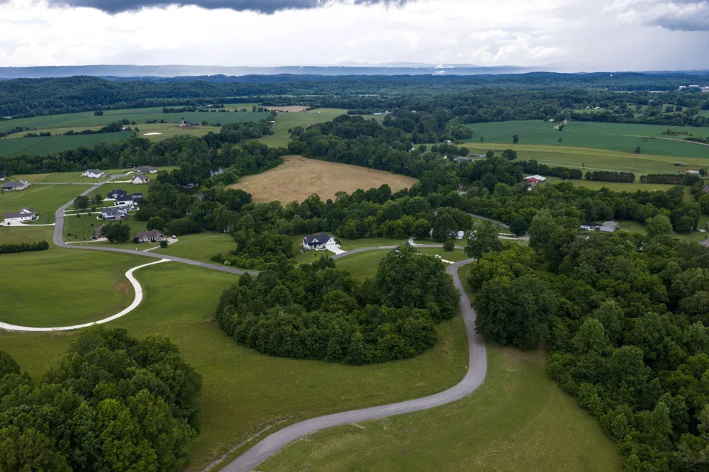 15 Espalier Drive Decatur, TN 37322