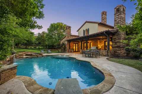 2215 King Fisher Drive