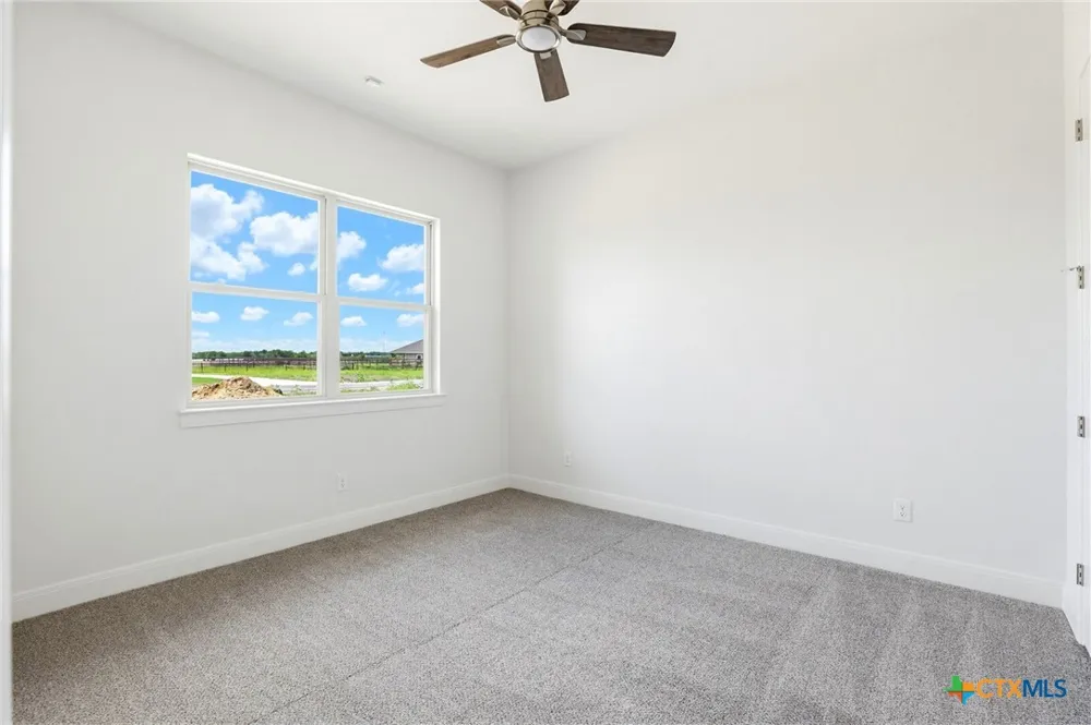 313 Farmhouse Drive Marion, TX 78124