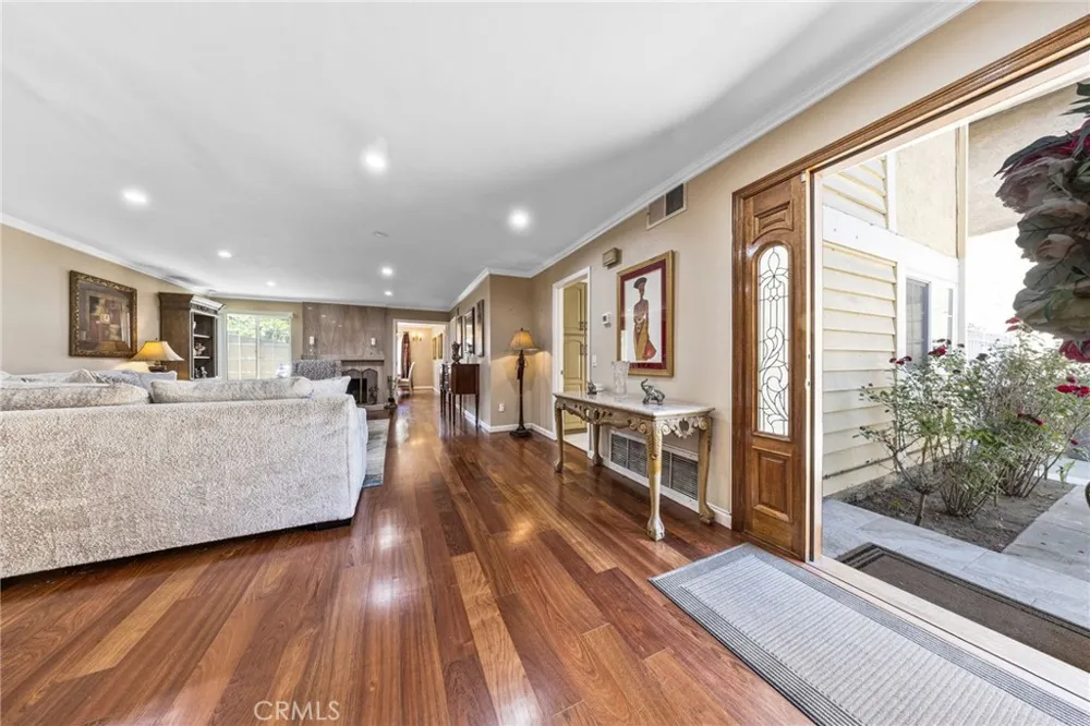 814 E Sandpoint Court Carson, CA 90746