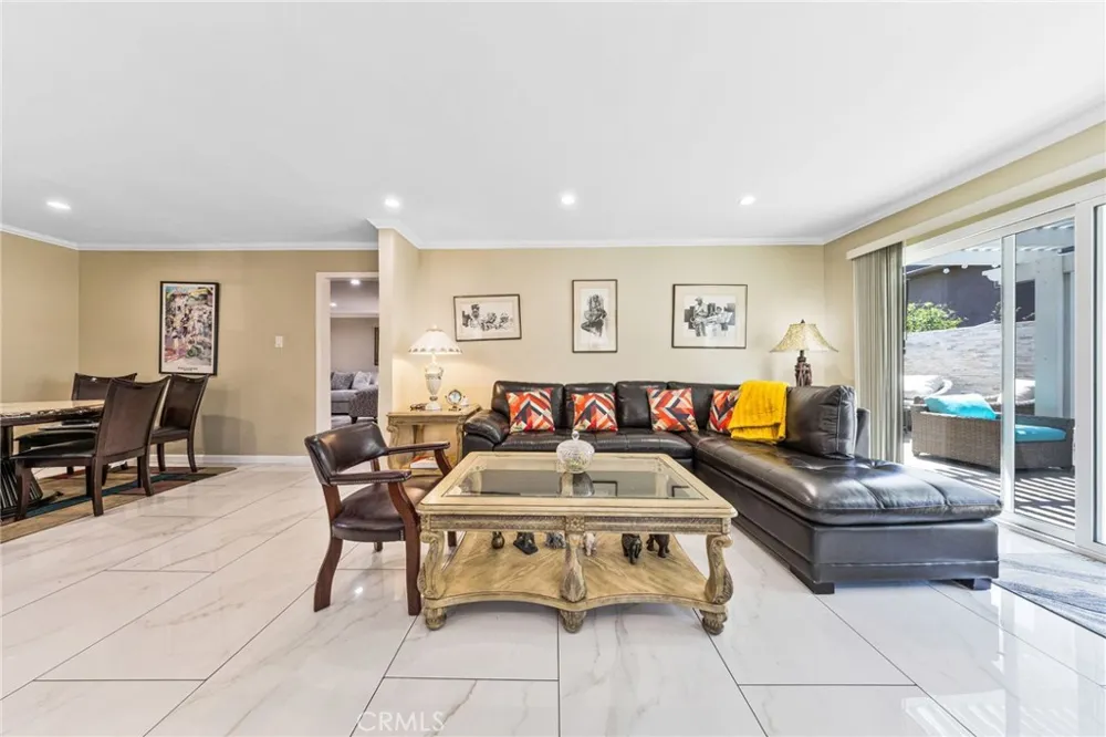 814 E Sandpoint Court Carson, CA 90746