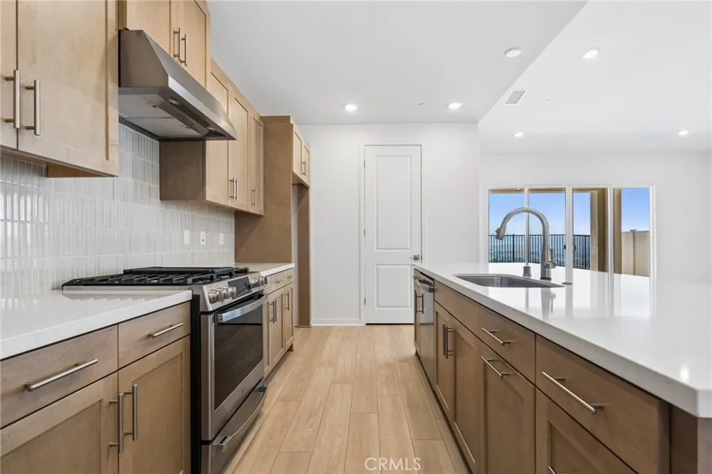 18196 Aerie Way Canyon Country, CA 91350