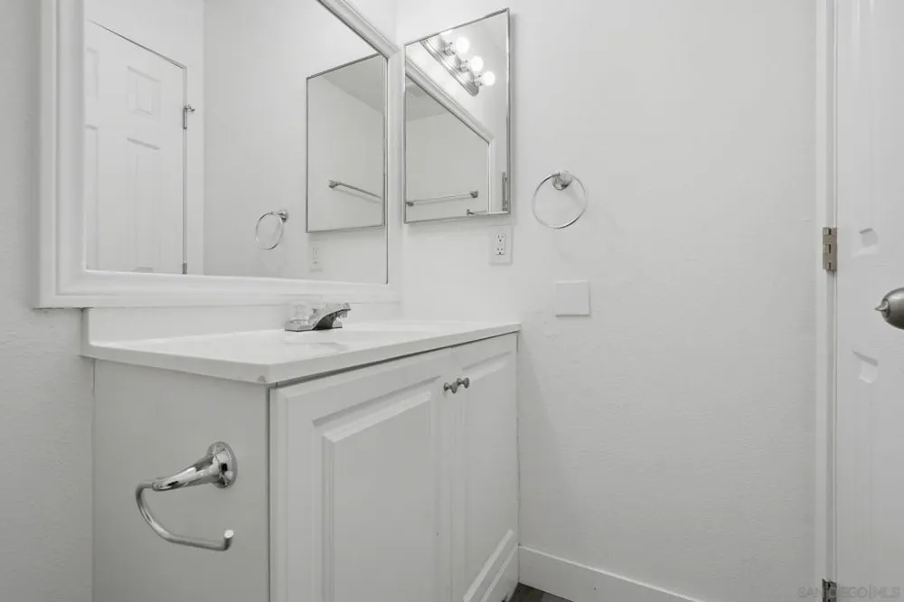293 Sycamore #15 San Ysidro, CA 92173