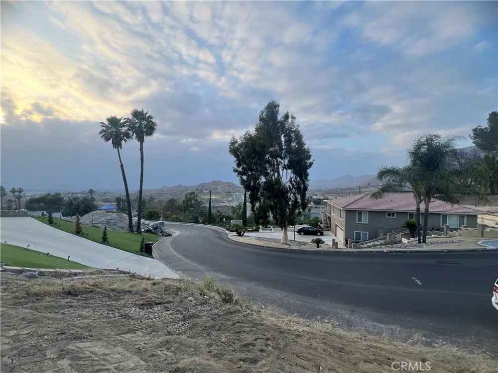 20254 Westpoint Dr. Riverside, CA 92507