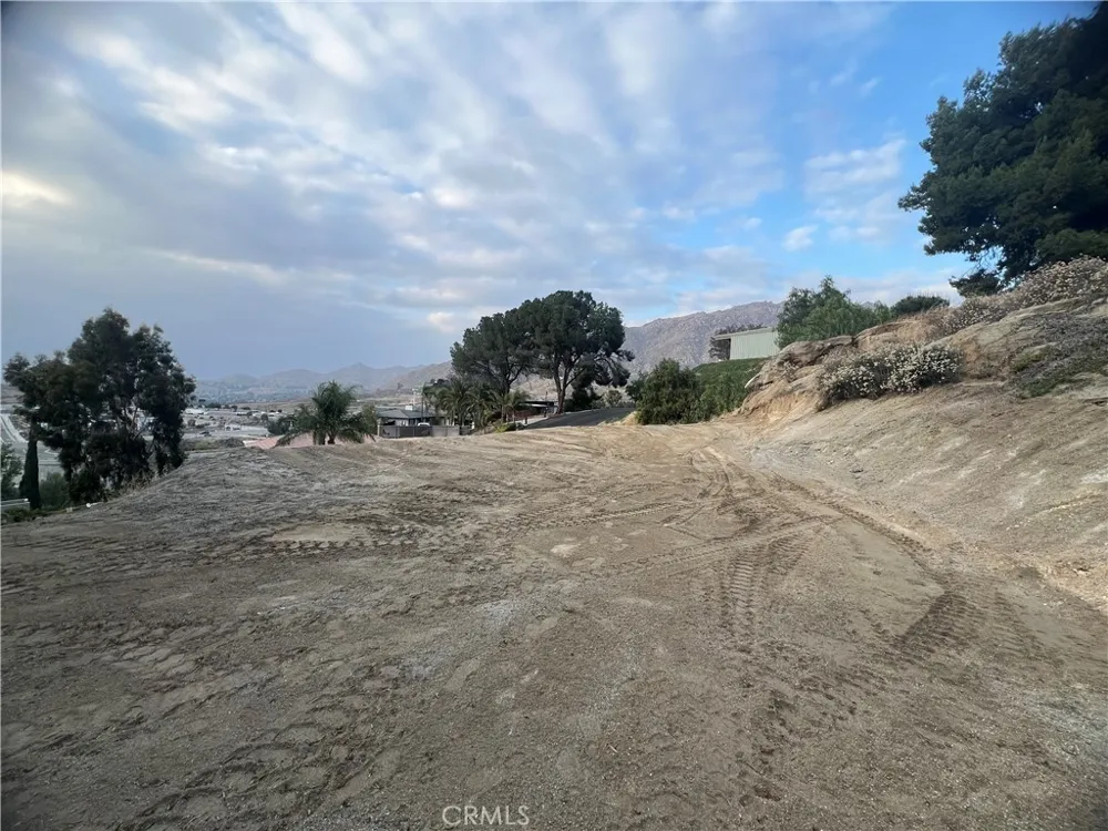 20254 Westpoint Dr. Riverside, CA 92507