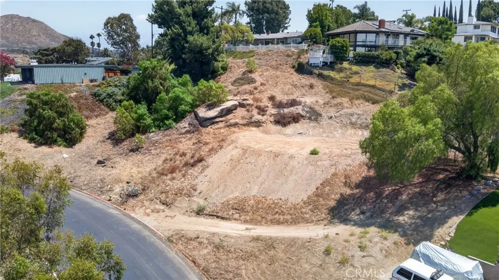 20254 Westpoint Dr. Riverside, CA 92507