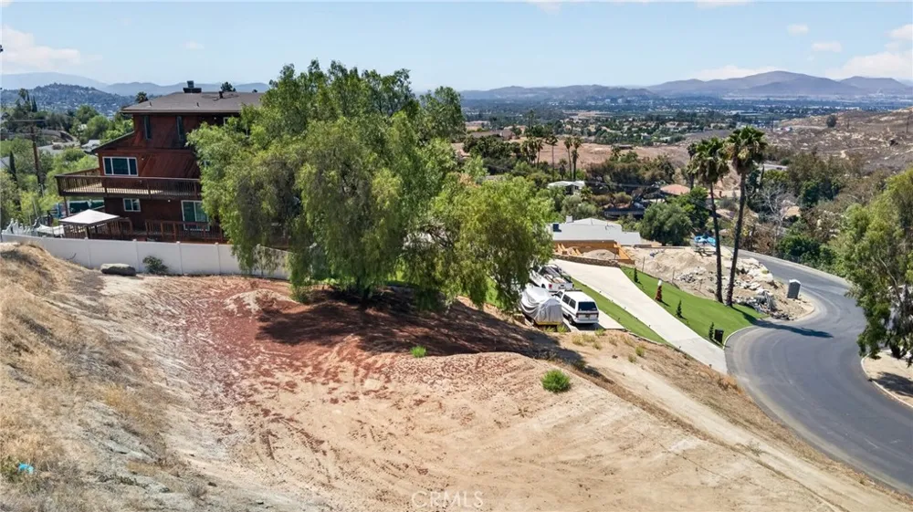 20254 Westpoint Dr. Riverside, CA 92507
