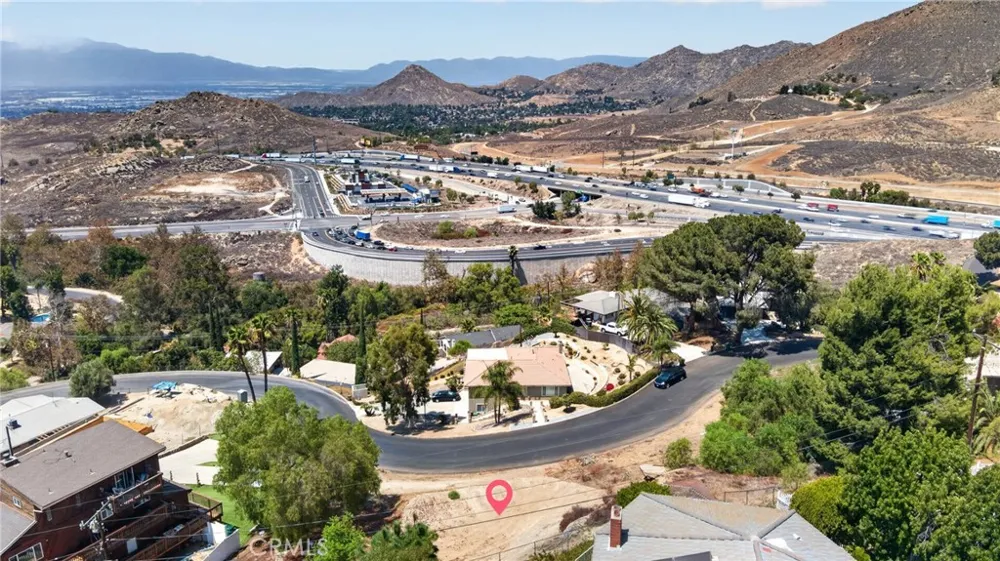 20254 Westpoint Dr. Riverside, CA 92507