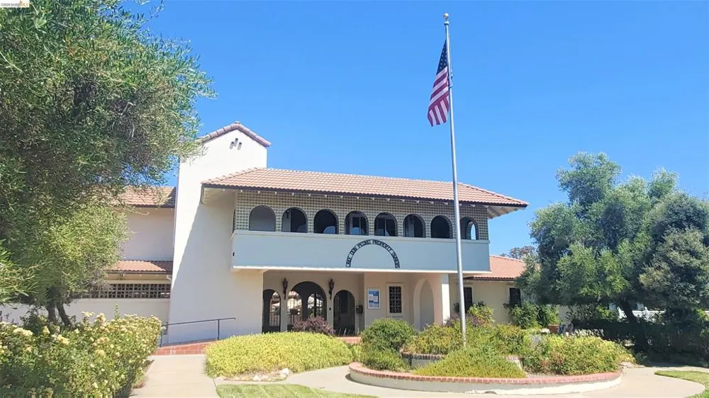 5448 Arbolada DR La Grange, CA 95329