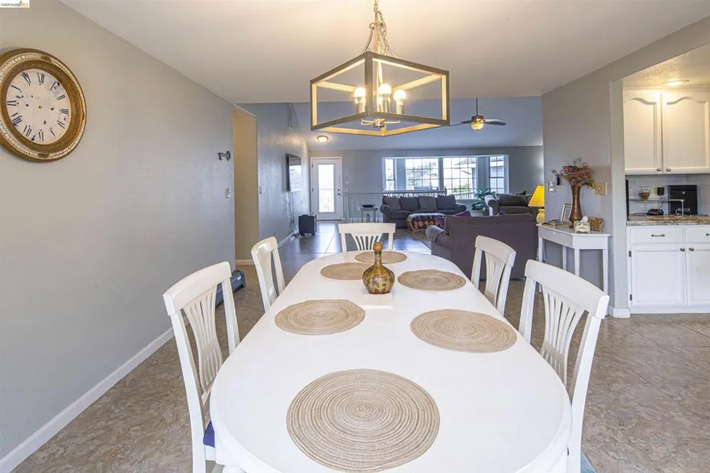 5448 Arbolada DR La Grange, CA 95329