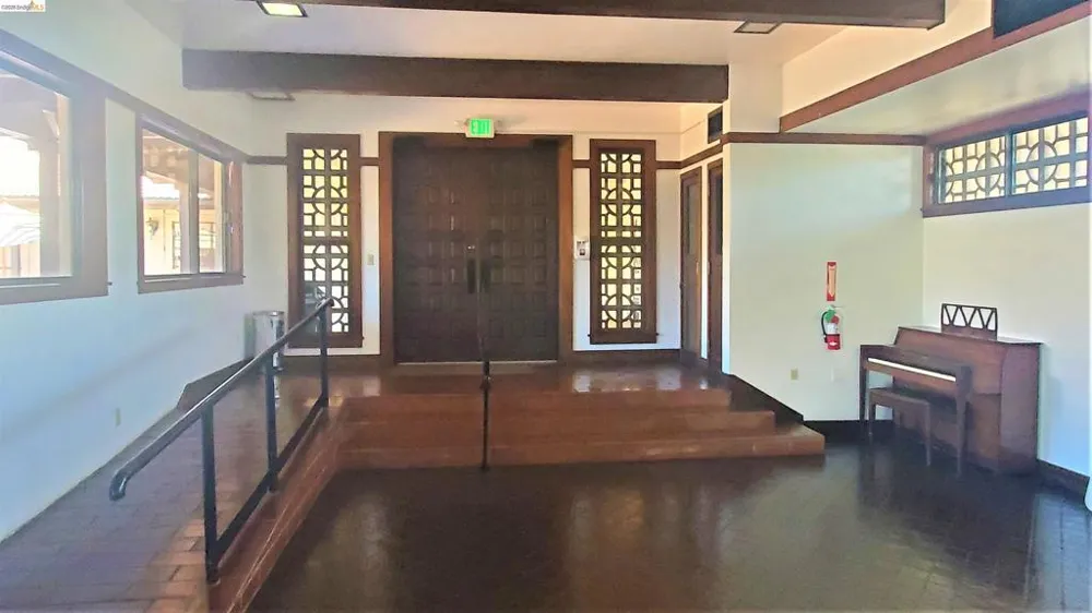 5448 Arbolada DR La Grange, CA 95329