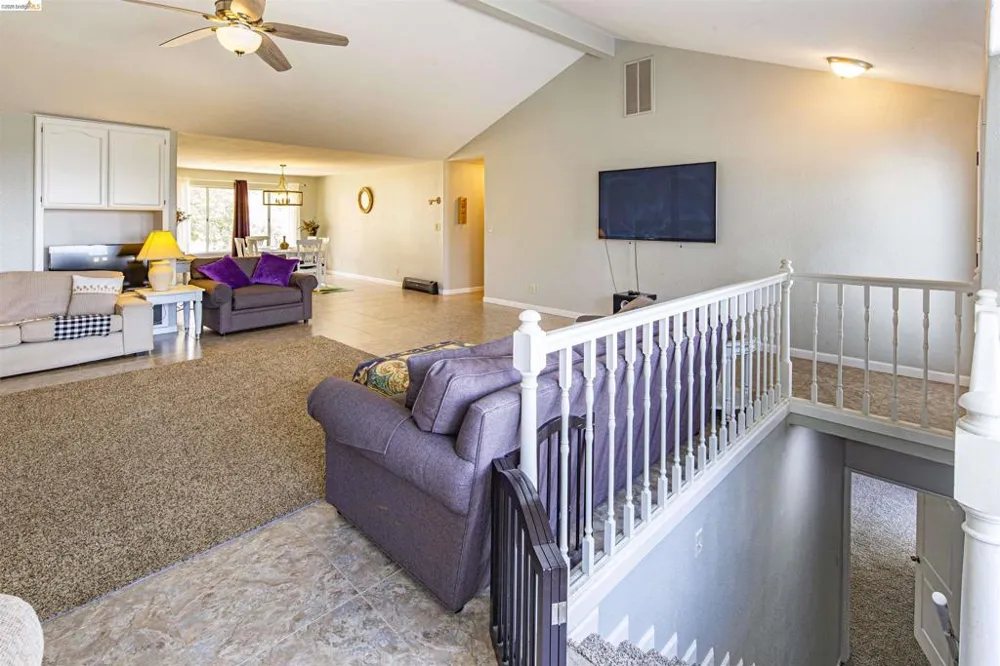 5448 Arbolada DR La Grange, CA 95329