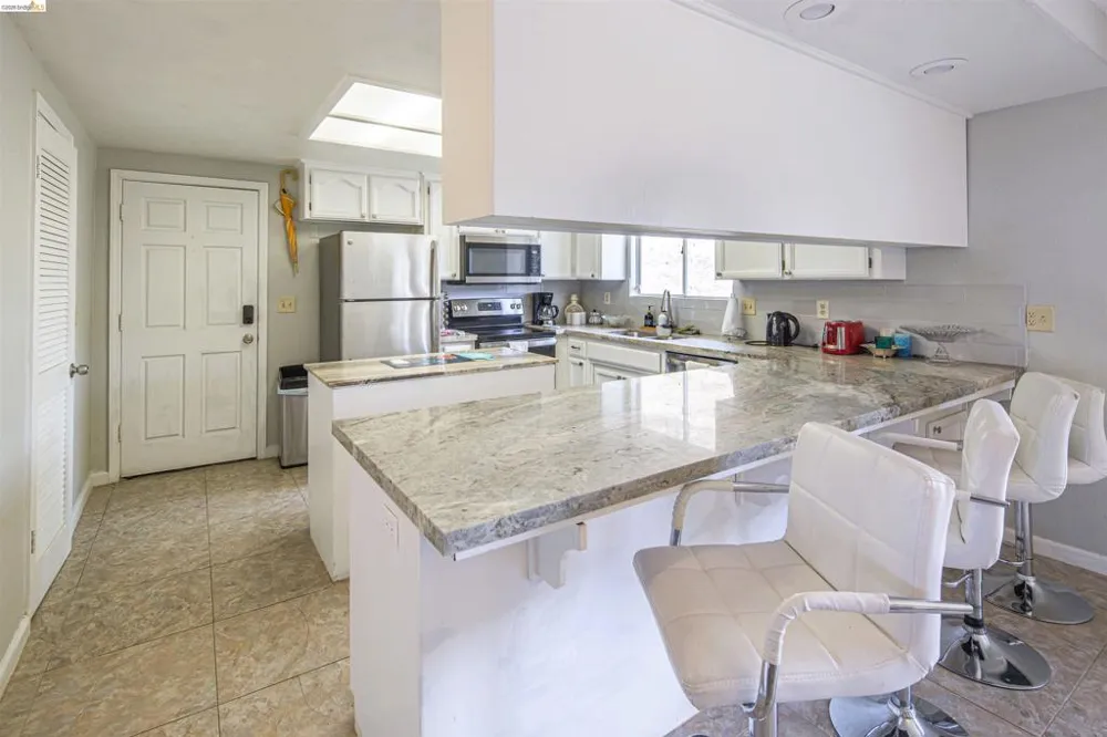 5448 Arbolada DR La Grange, CA 95329