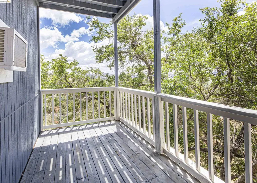 5448 Arbolada DR La Grange, CA 95329